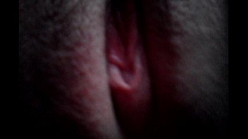 fingering my slutt gf (PLEASE COMMENT)